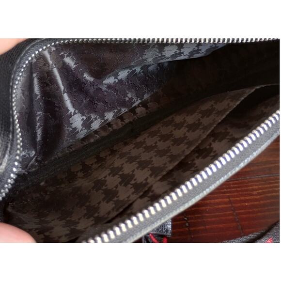 Karl Lagerfeld Paris Maybelle NWT Black Heart‎ Red/Pink Crossbody W/Coin Pouch - Picture 8 of 8